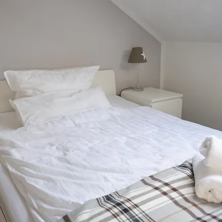 Apartamento Remark - Fuer 6 In Grossburgwedel Burgwedel (Lower-Saxony)